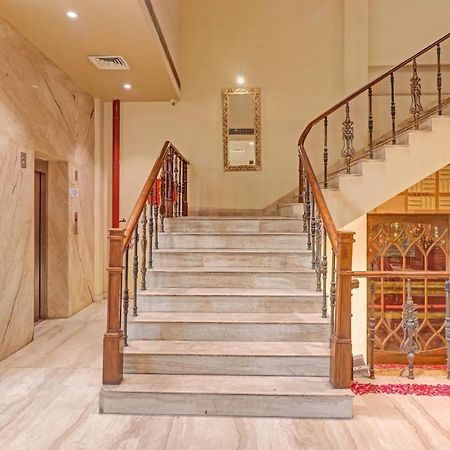 Oyo Townhouse 934 L'Elegant Hotel & Banquetby Ace Manor Ghaziabad Esterno foto