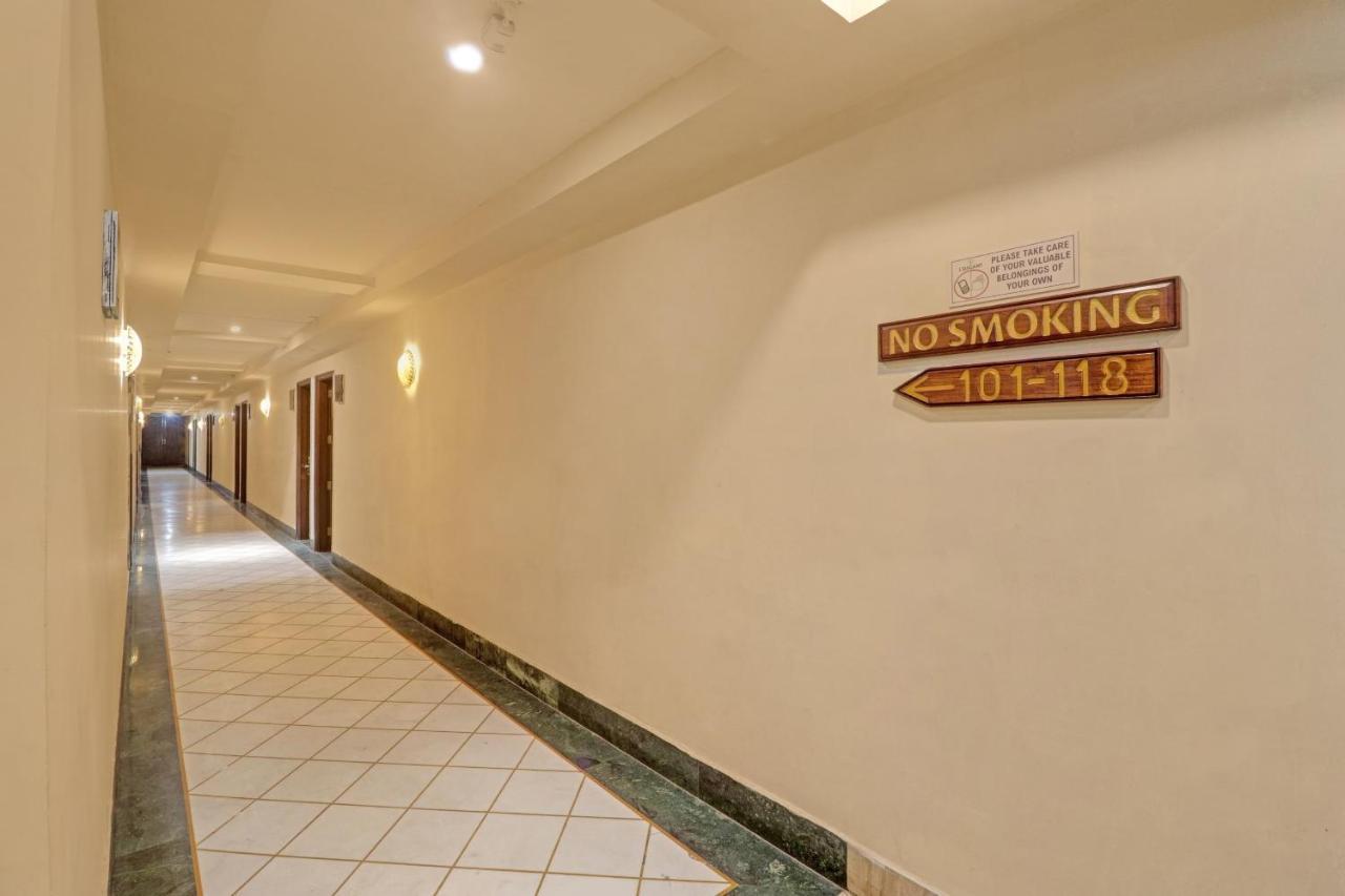 Oyo Townhouse 934 L'Elegant Hotel & Banquetby Ace Manor Ghaziabad Esterno foto