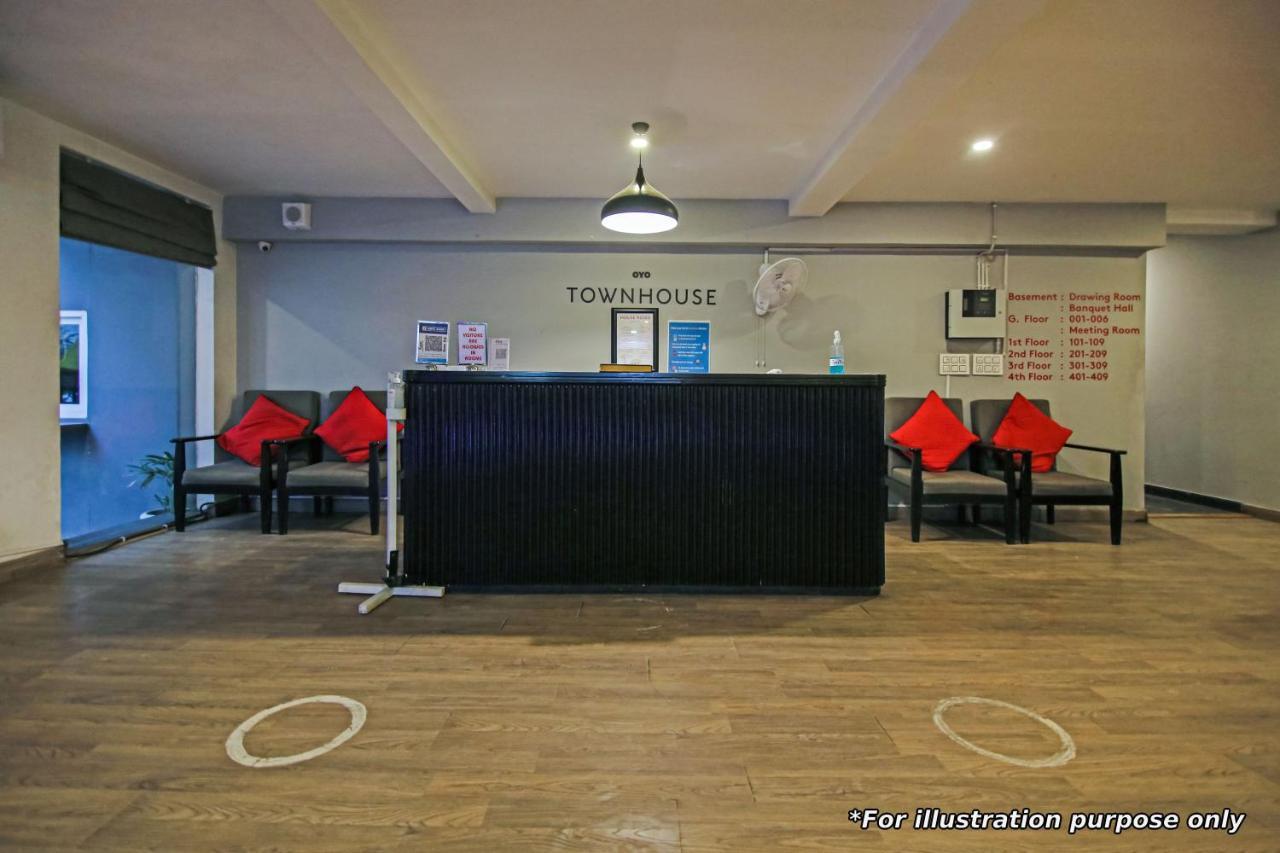 Oyo Townhouse 934 L'Elegant Hotel & Banquetby Ace Manor Ghaziabad Esterno foto